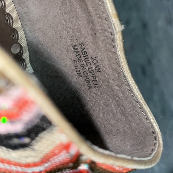 J.Renee Multi color jeweled heels. Size 6.5 - Picture 8 of 8